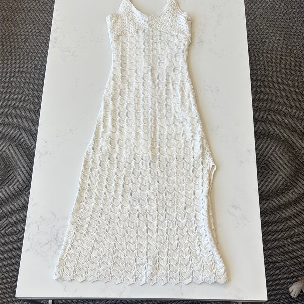 Hollister White Spaghetti Strap crocheted Maxi Dress with lining.